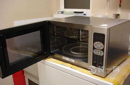 微波炉不能放金属容器 20161220091935_1986.jpg