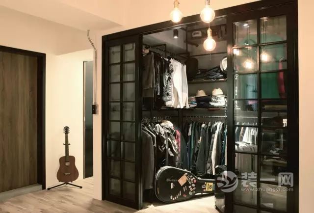 小房间衣帽间的设计效果图 20170526125707_5601.jpg