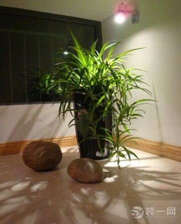 两居室斜顶阁楼装修设计效果图