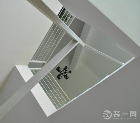 两居室斜顶阁楼装修设计效果图